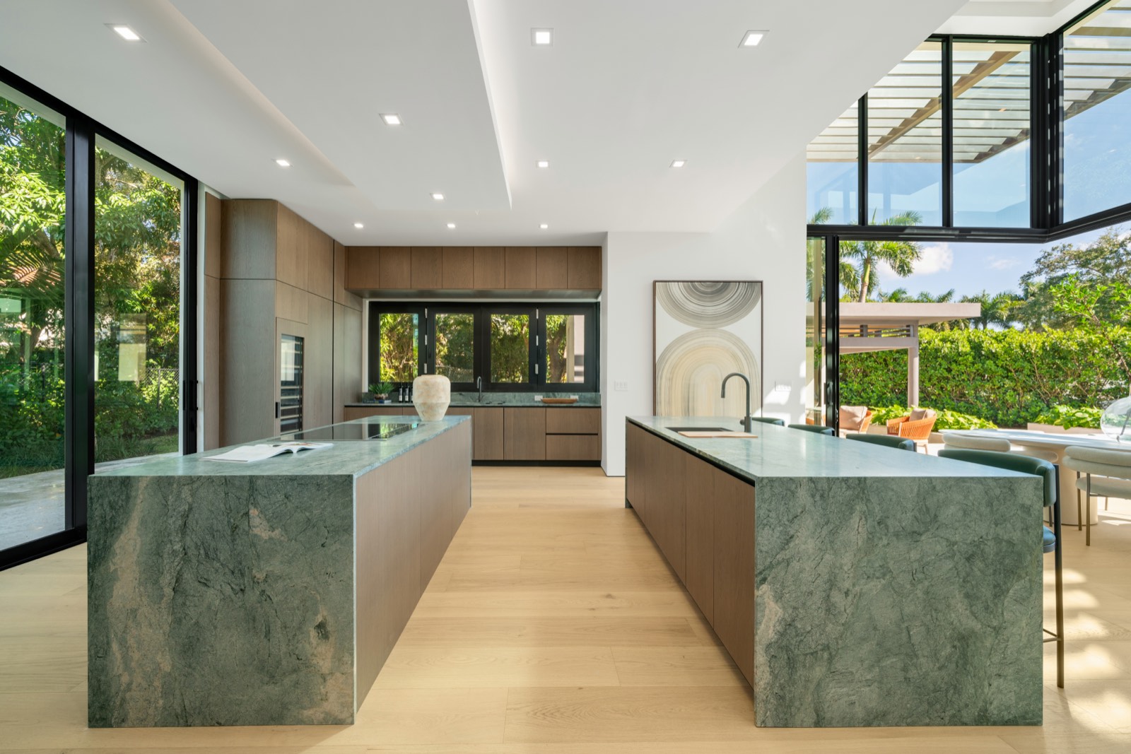 Terrace House, image 9 of 13
